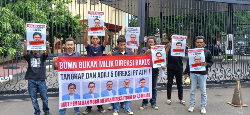 Foto: GMNI Jaksel saat Melaporkan Dugaan Skandal Korupsi PT Asuransi Tugu Pratama Indonesia Tbk/MARHAENIST